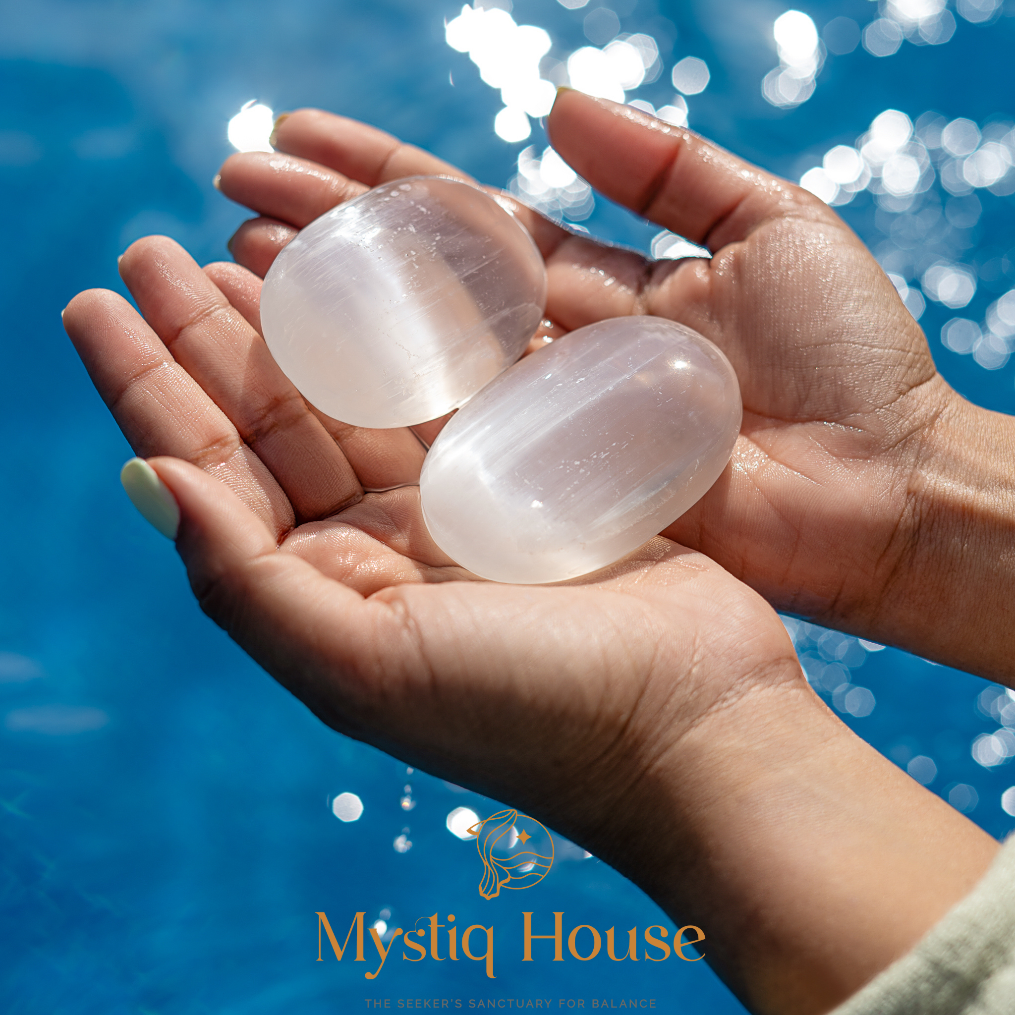 Palm Stones 101: What They Are, Their Healing Properties & How to Choose One