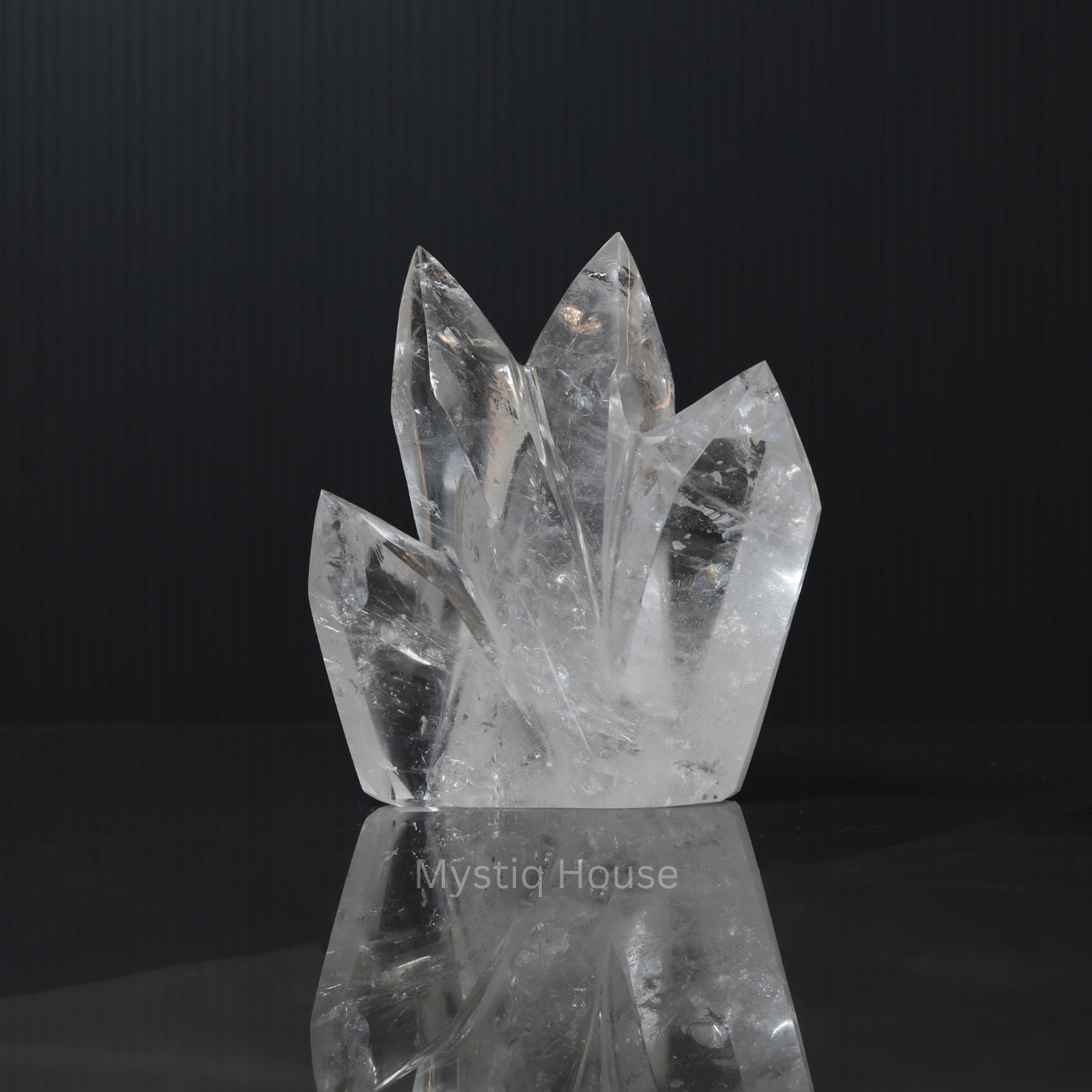 Clear Quartz Cluster Point 334 gms