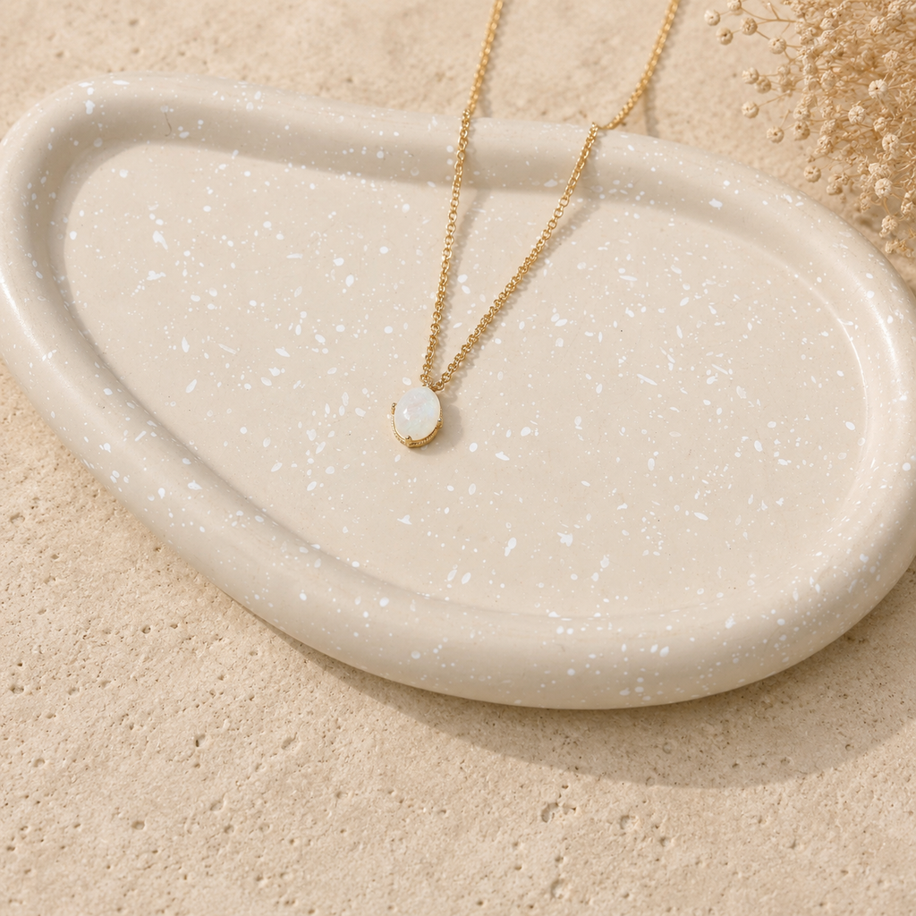 Rainbow Moonstone 92.5 Silver Oval Necklace
