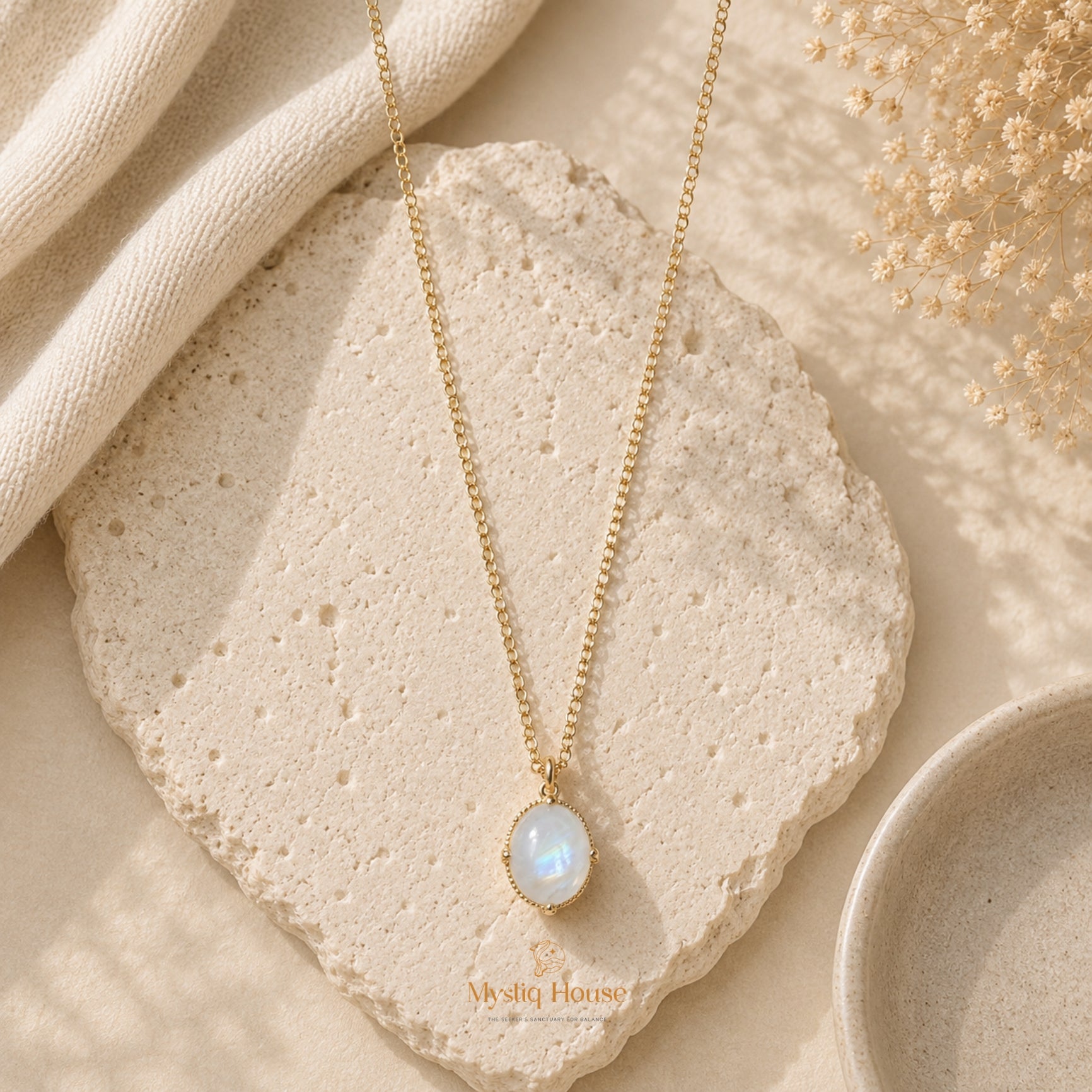 Rainbow Moonstone 92.5 Silver Oval Necklace