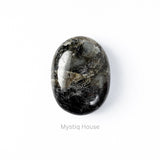 Labradorite Palm Stone - MystiqHouse